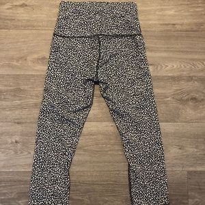 Lululemon Wunder Under Crop Hi-Rise Black & White